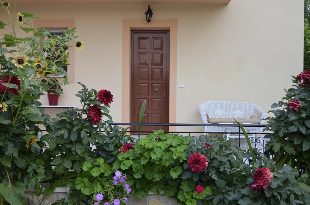 Lefki Studios Lakíthra Buitenkant foto